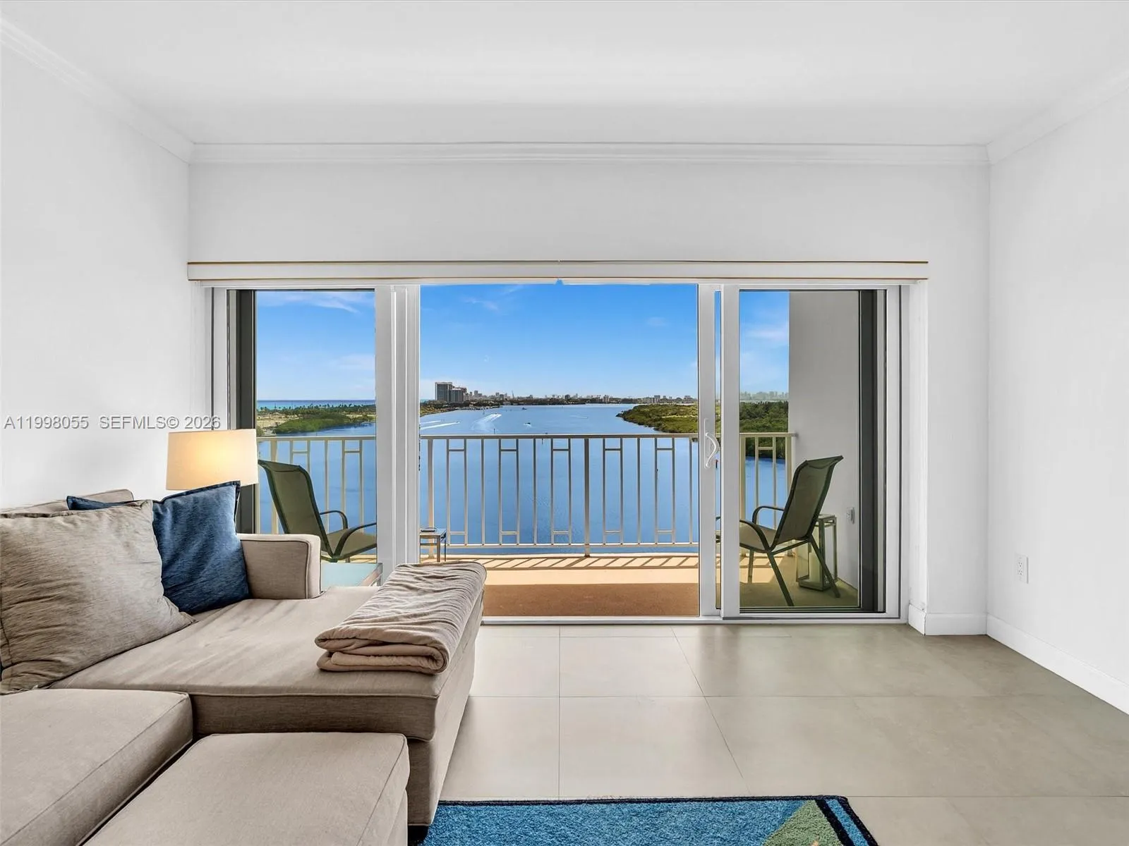 500 Bayview Dr # 1132, Sunny Isles Beach FL 33160