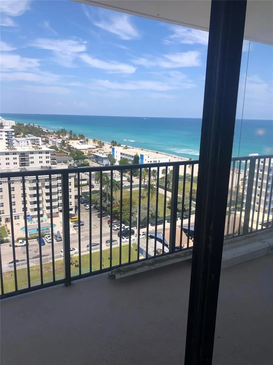 2101 S Ocean Dr # 1505, Hollywood FL 33019