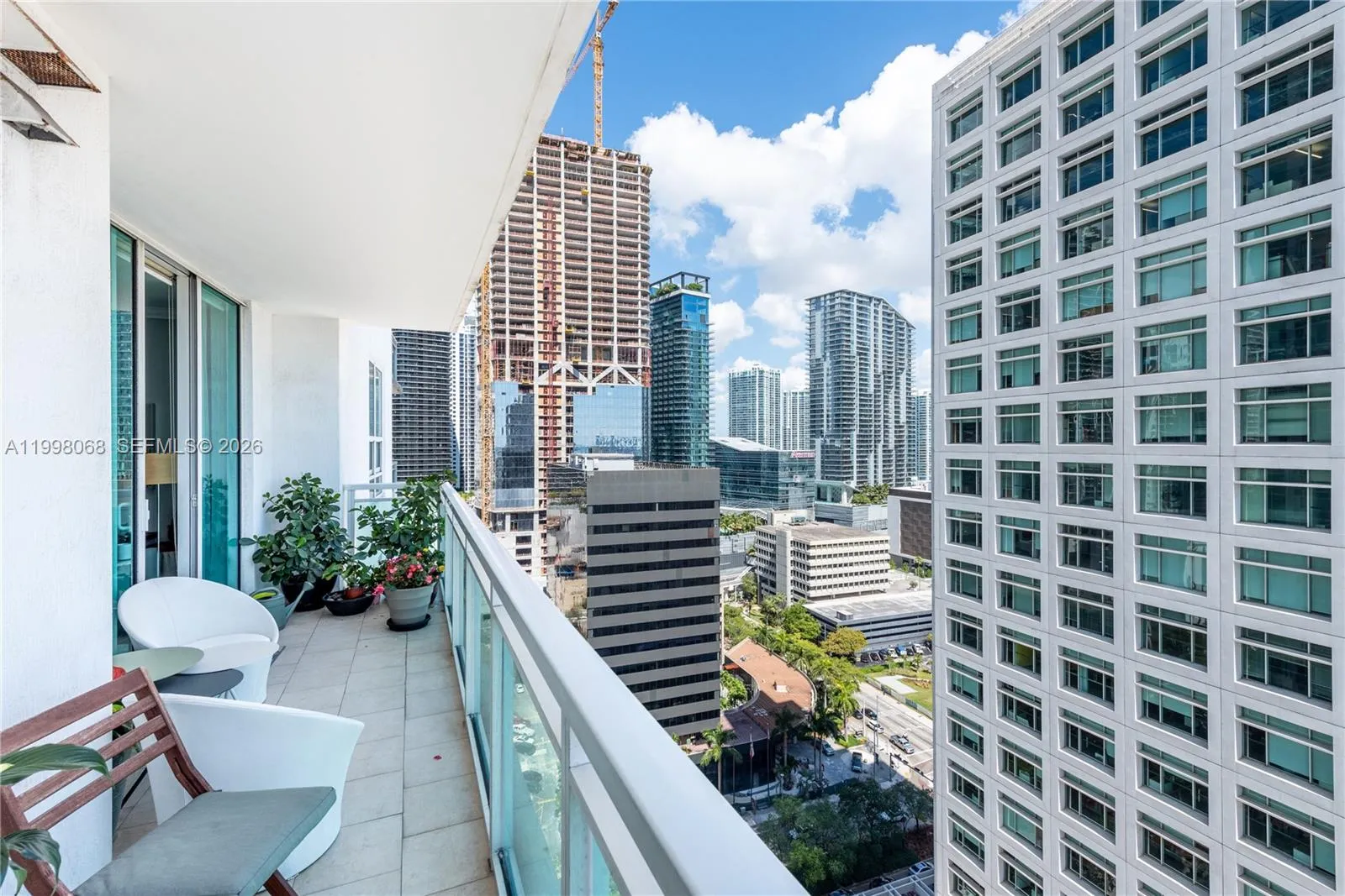 950 Brickell Bay Dr # 2304, Miami FL 33131