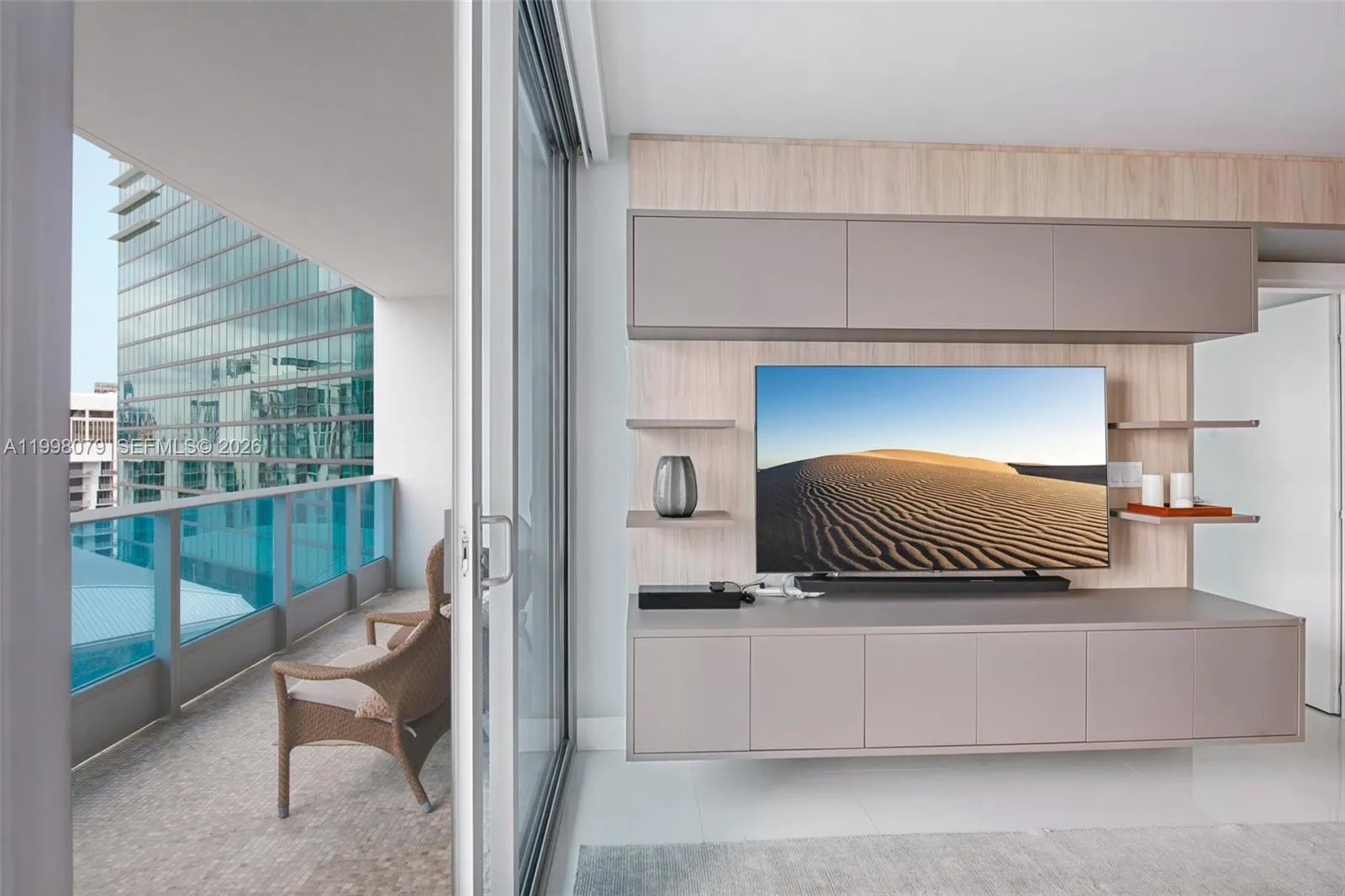 200 Biscayne Boulevard Way # 3113, Miami FL 33131