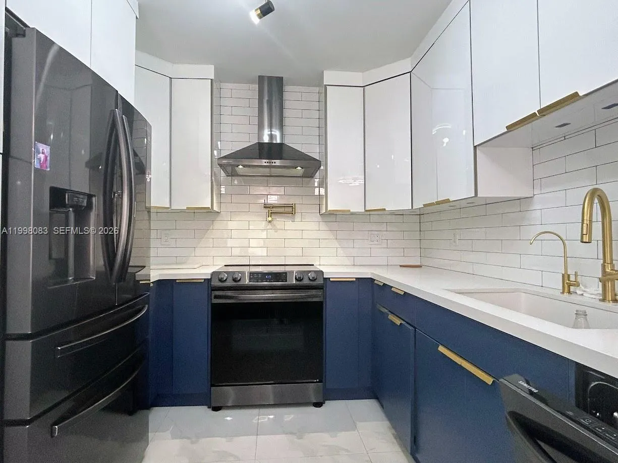 16082 NE 9th Ct, North Miami Beach FL 33162