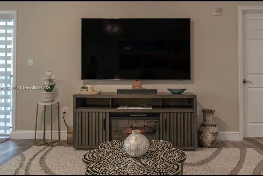 2916 Tuscany Ct # 201, Palm Beach Gardens FL 33410