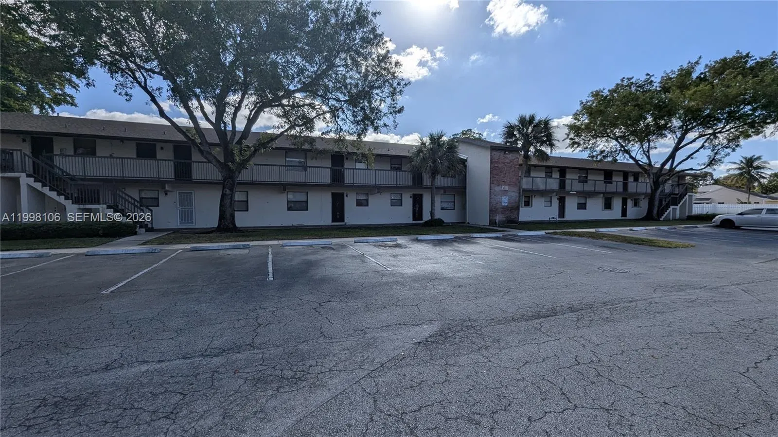 6001 Shakerwood Cir # 205, Tamarac FL 33319