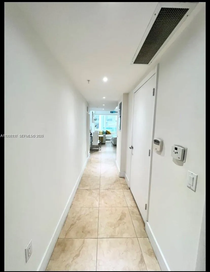 41 SE 5th St # 414, Miami FL 33131