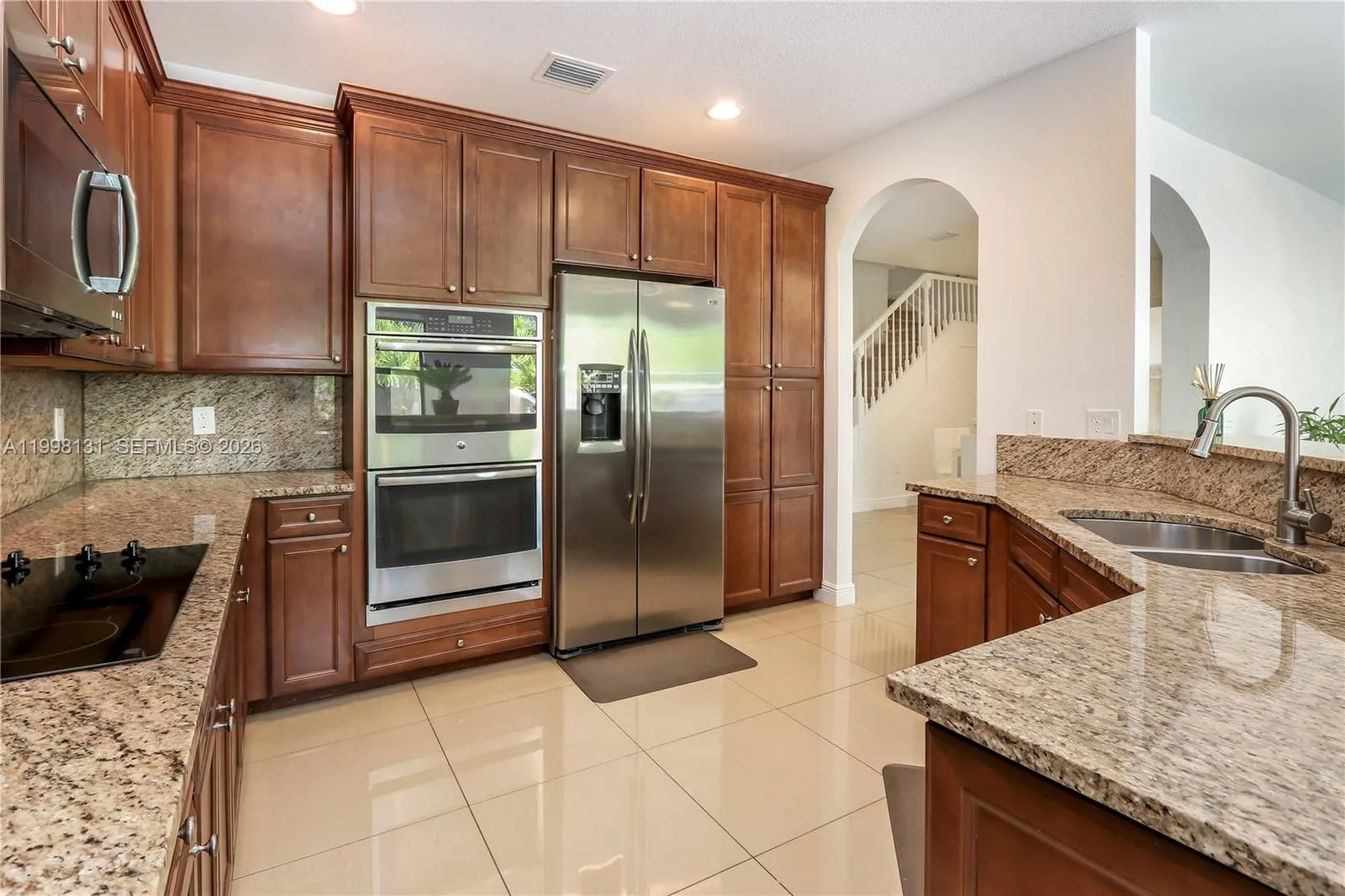 8868 NW 101st Pl, Doral FL 33178