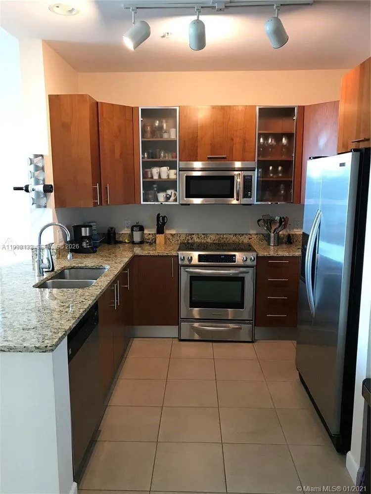 1945 S Ocean Dr # M2, Hallandale Beach FL 33009