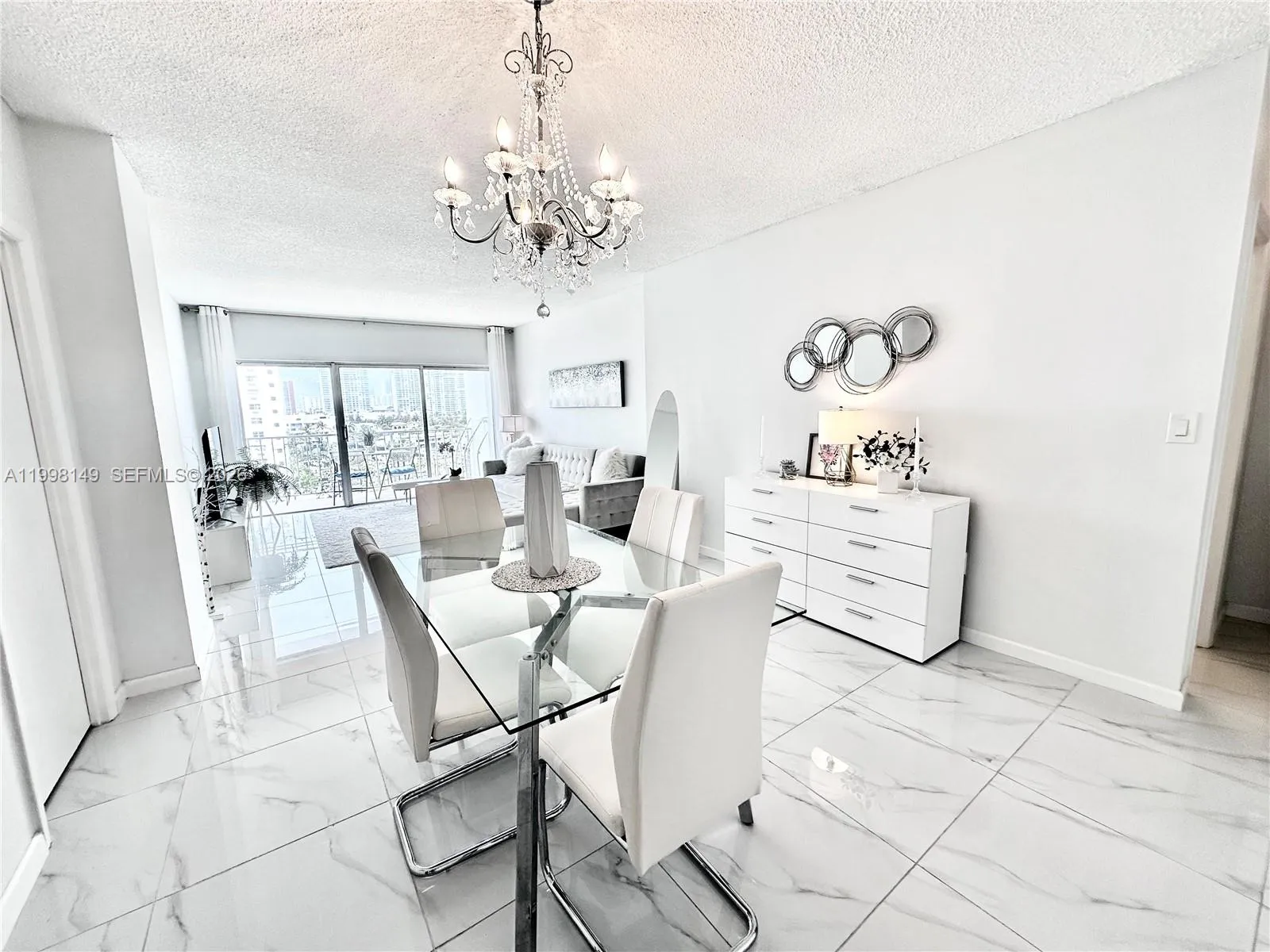 500 Bayview Dr # 717, Sunny Isles Beach FL 33160