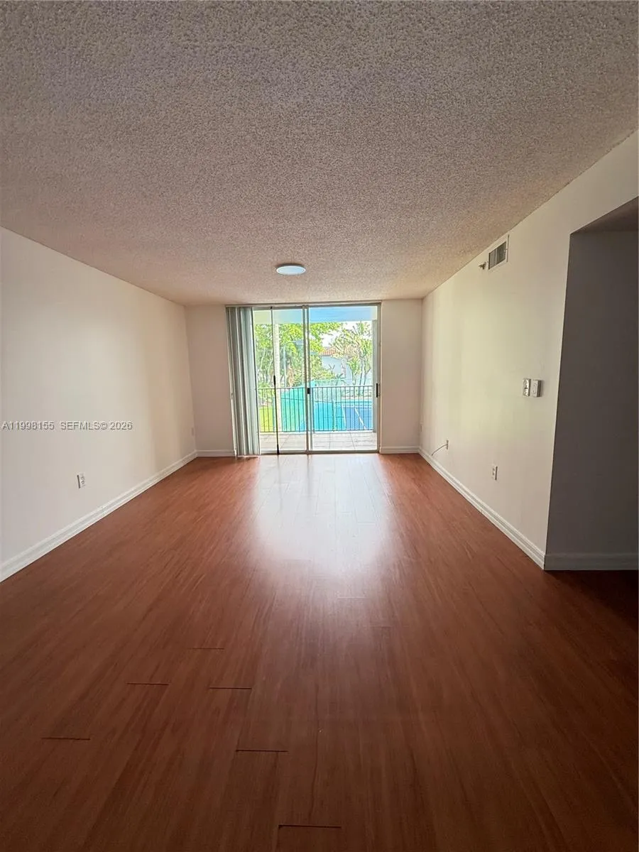 4560 NW 107th Ave # 12, Doral FL 33178