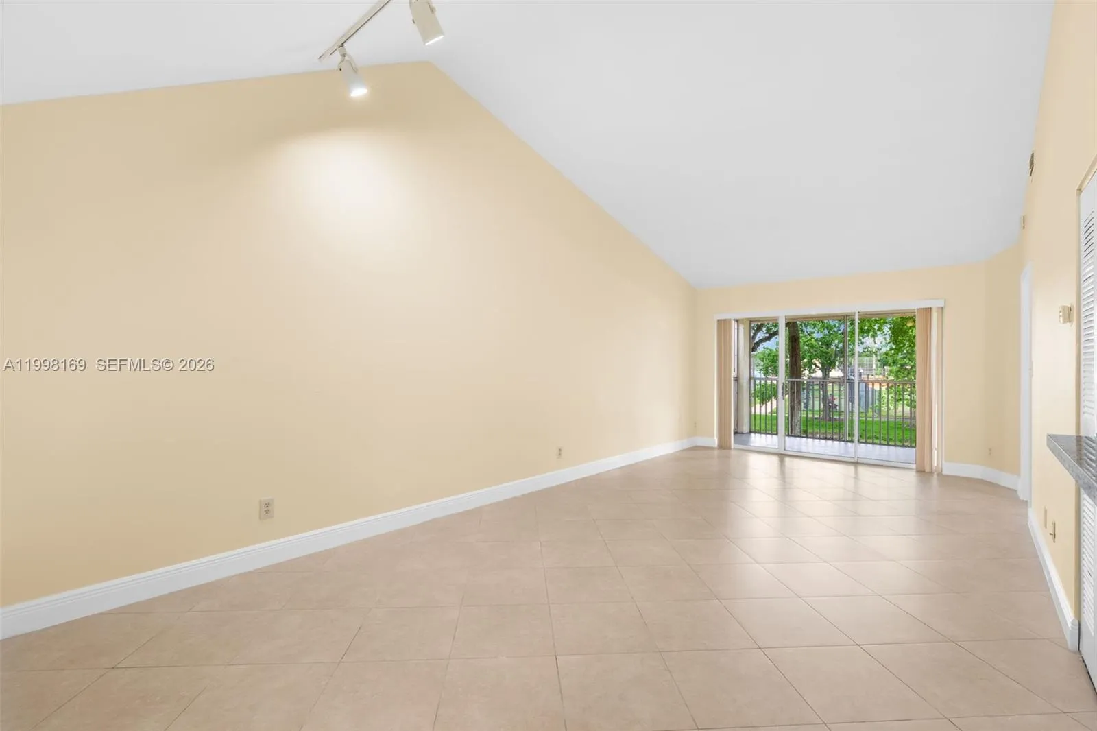 1139 Coral Club Dr # 1139, Coral Springs FL 33071