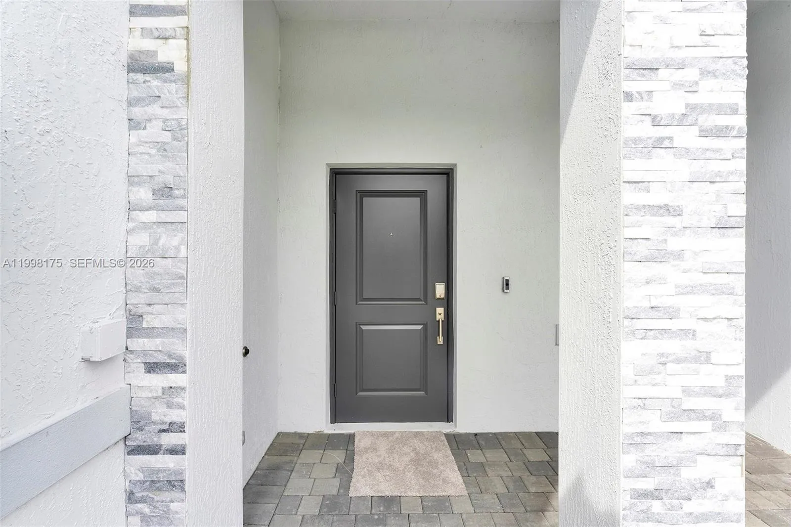 11925 NW 46th St, Coral Springs FL 33076