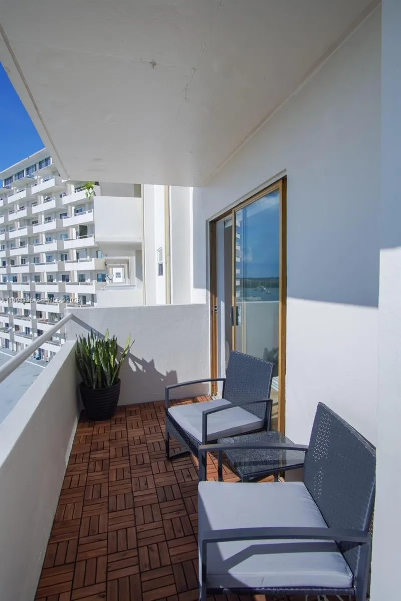 7904 West Dr # 501, North Bay Village FL 33141