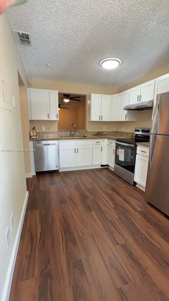 8011 Southgate Blvd # L8, North Lauderdale FL 33068