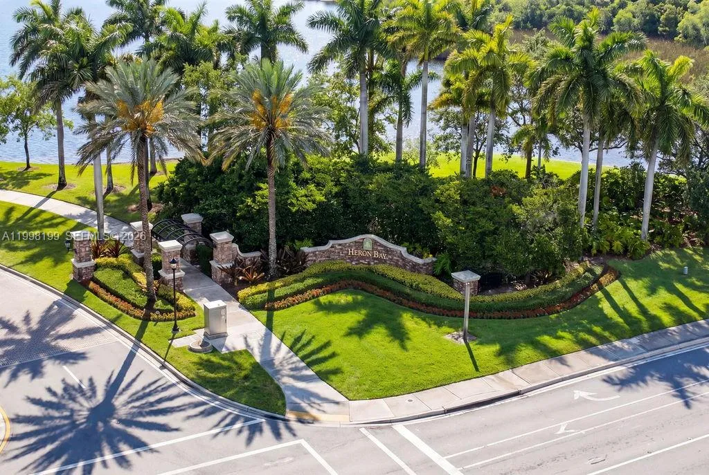 8055 NW 117th Way, Parkland FL 33076