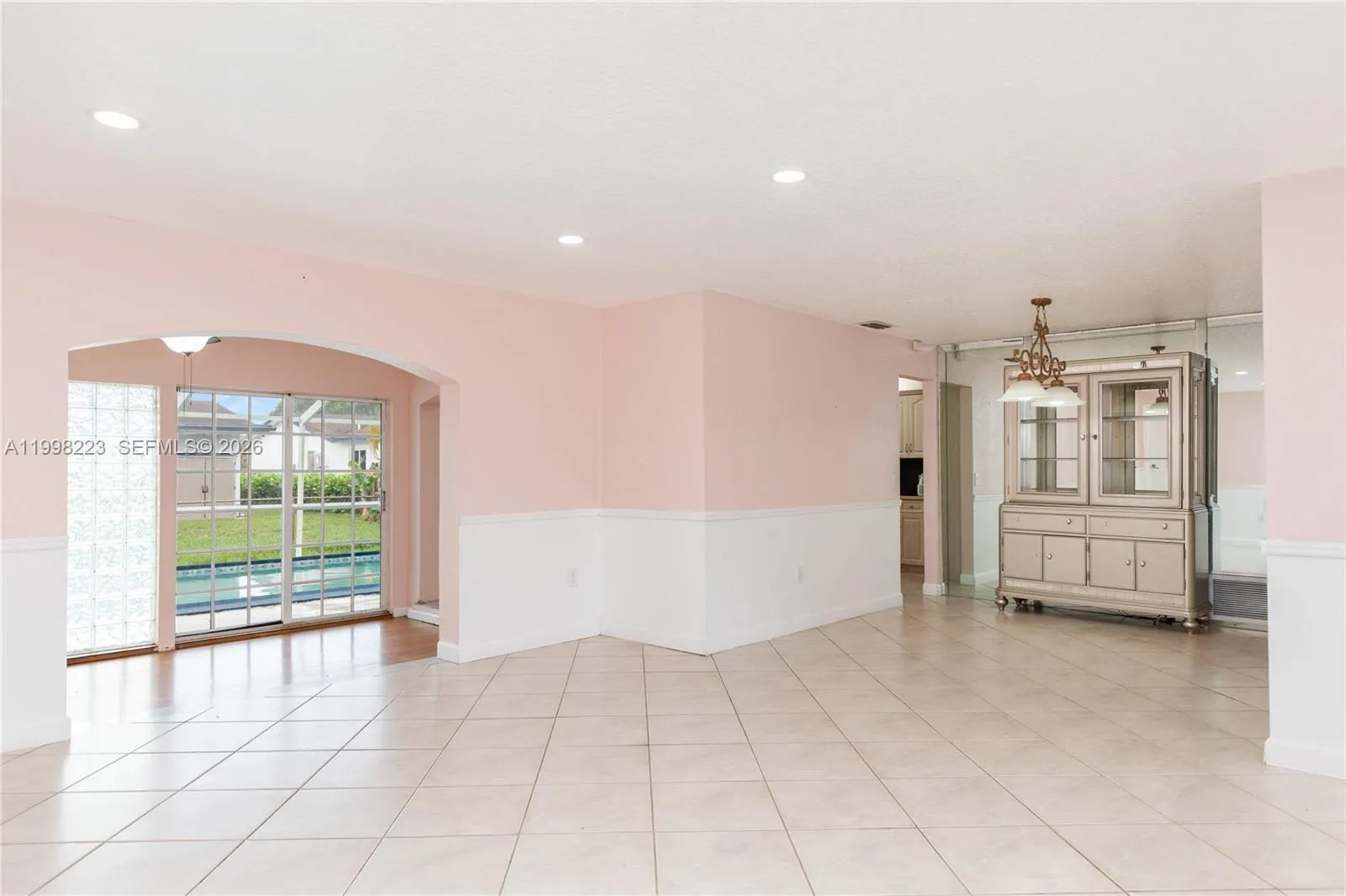 8970 Johnson St, Pembroke Pines FL 33024