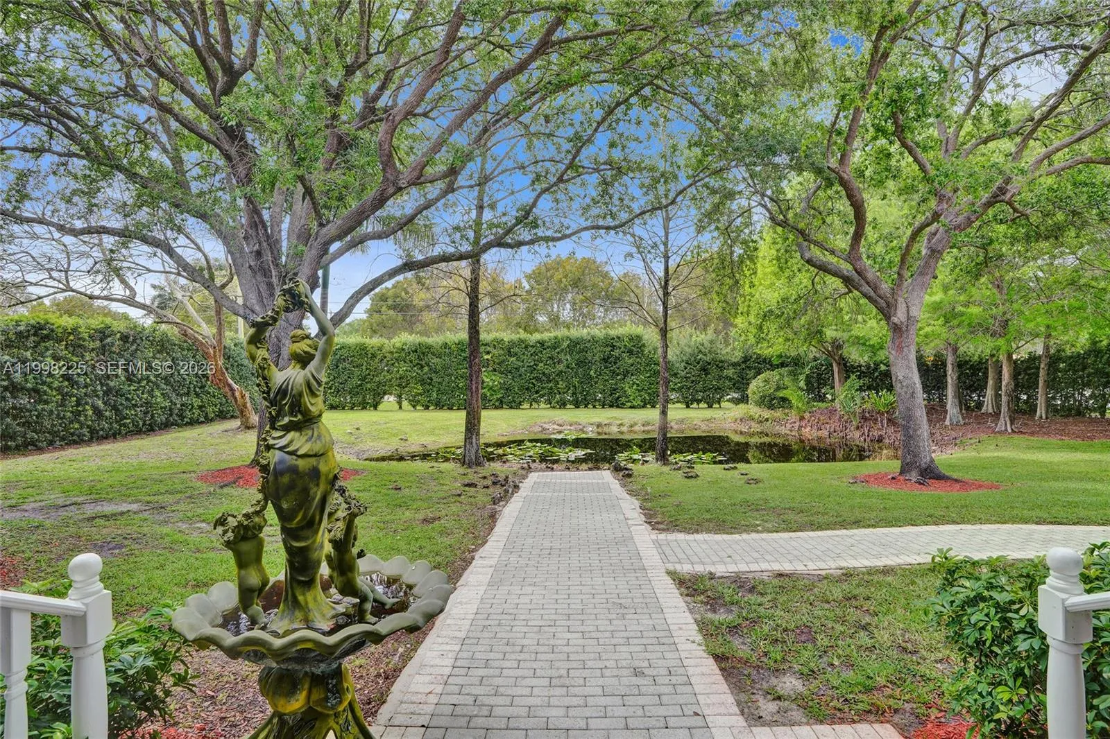 12350 NW 6th St, Plantation FL 33325