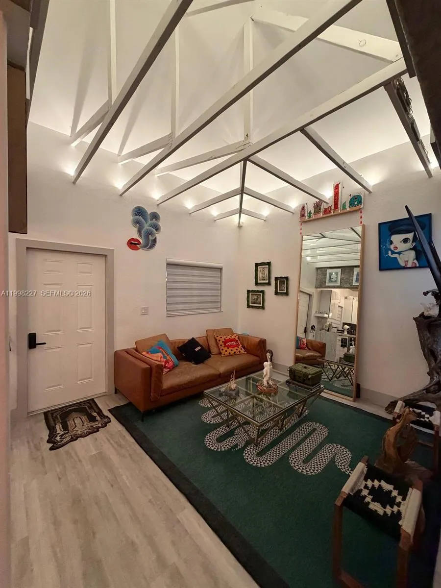 455 NW 19th Ln # 17, Miami FL 33136