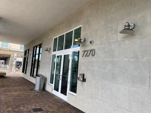 7270 SW 88th St # B306, Miami FL 33156