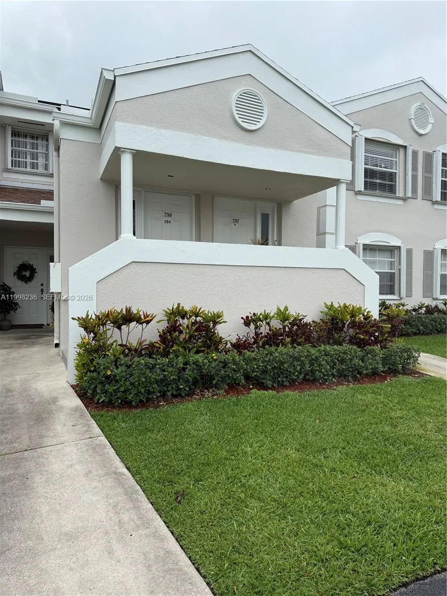 2 bedroom 2 bath for sale at 2260 SE 27th Dr, Homestead FL 33035