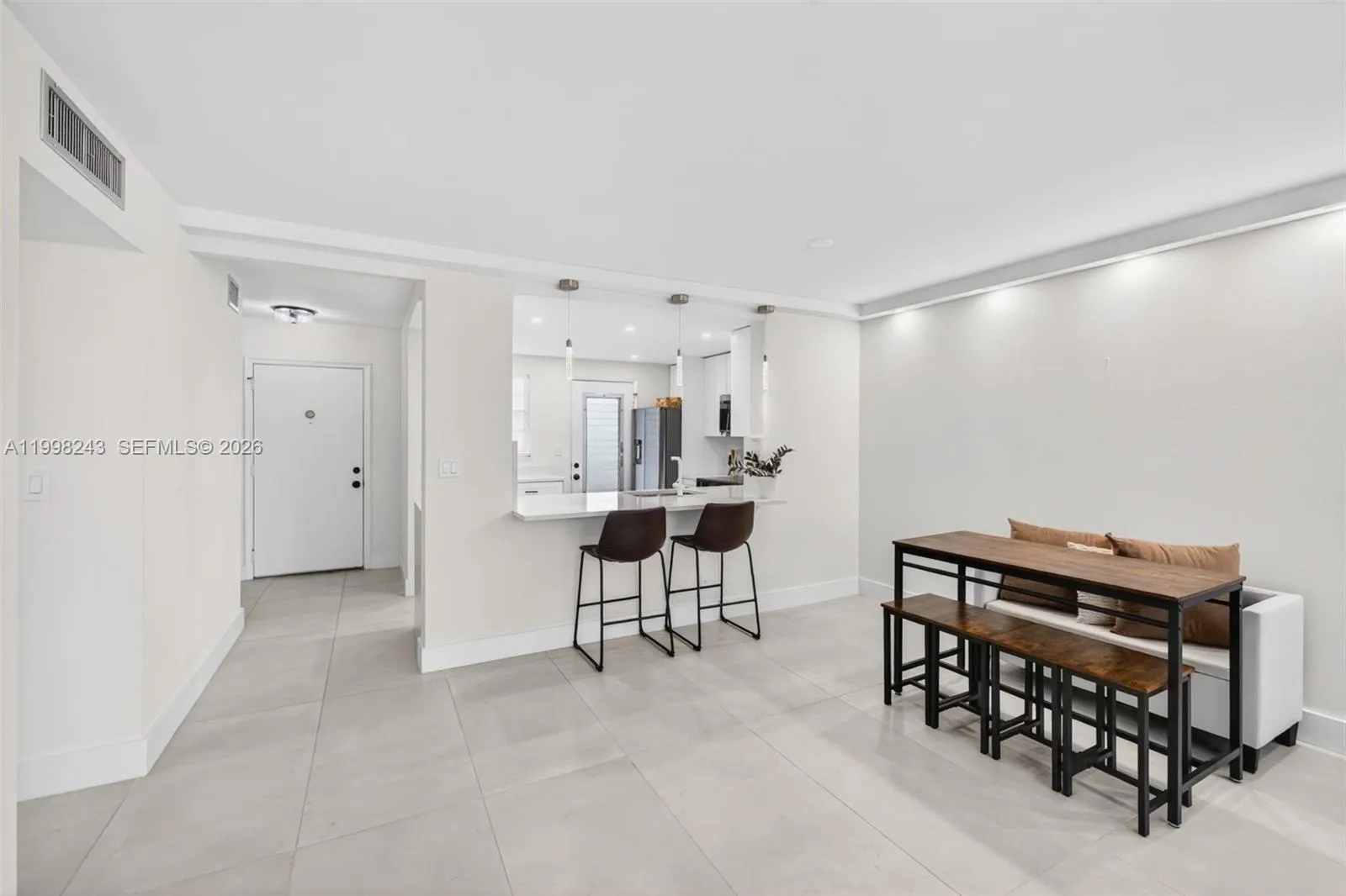 420 NE 12th Ave # 202, Hallandale Beach FL 33009