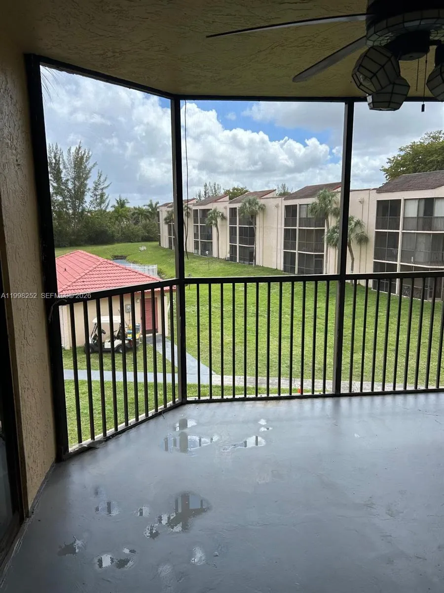 3396 Foxcroft Rd # 310, Miramar FL 33025