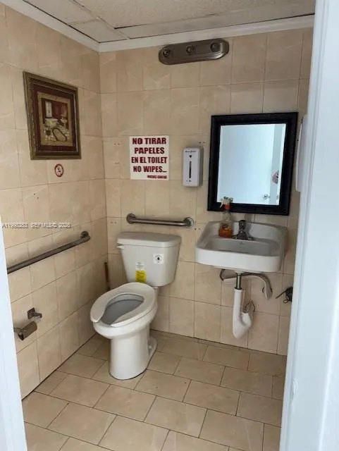 5755 W Flagler St # 114, Miami FL 33144