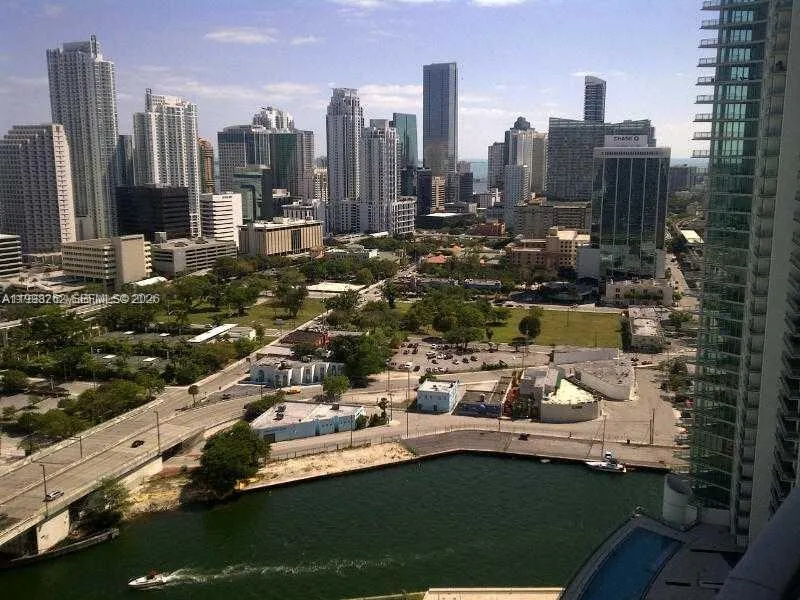 90 SW 3rd St # 3104, Miami FL 33130