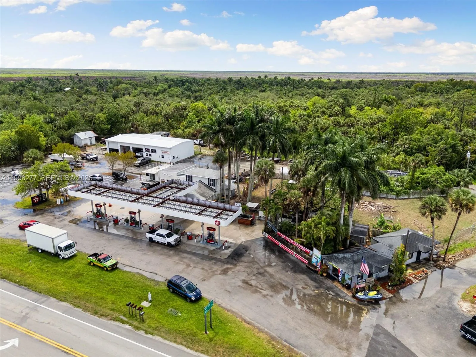 20018 Tamiami Trail E, Naples FL 34114