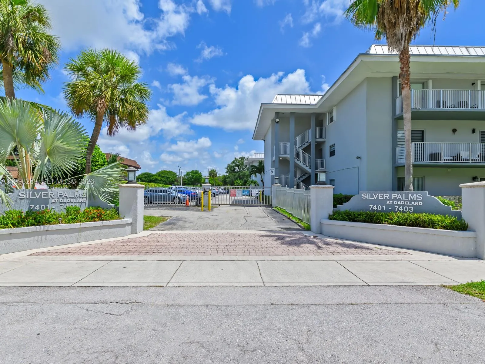 7403 SW 82nd St # 201N, Miami FL 33143