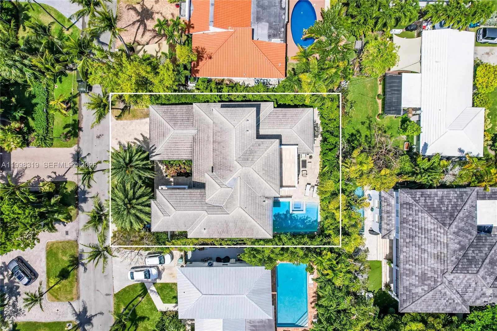 435 Hampton Ln, Key Biscayne FL 33149