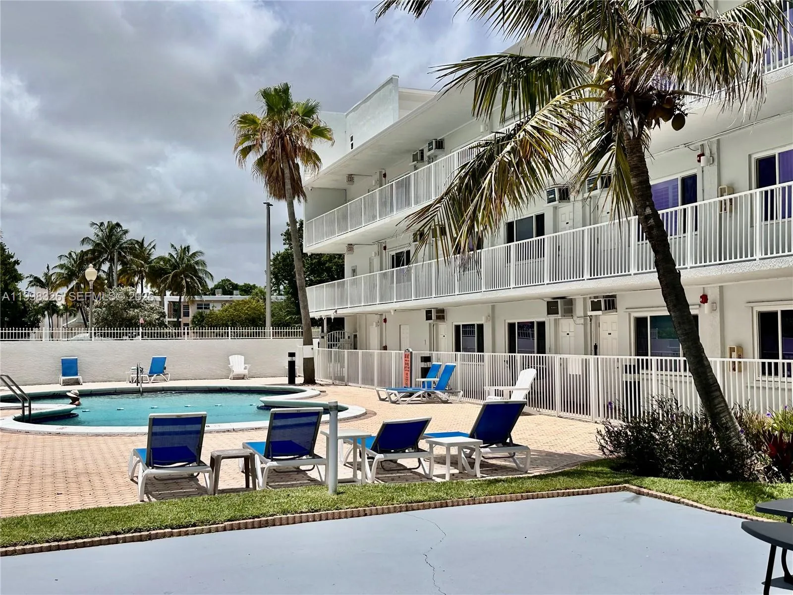 1480 S Ocean Blvd # 104, Lauderdale By The Sea FL 33062