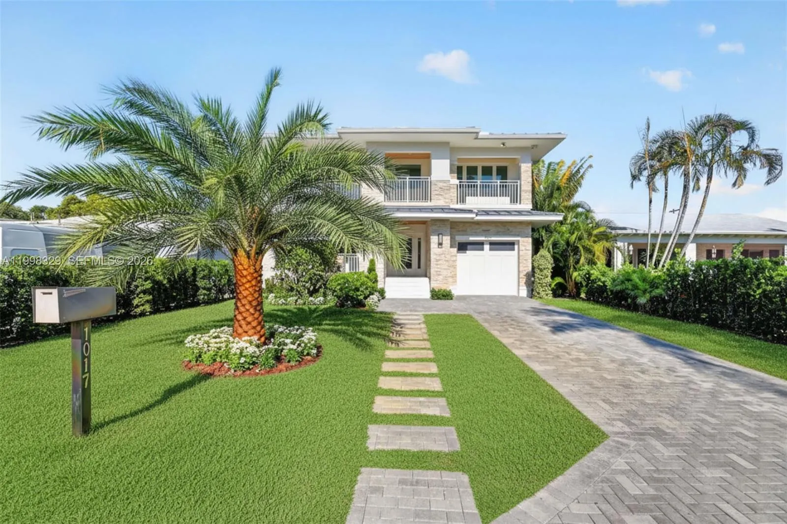 1017 S Palmway, Lake Worth FL 33460