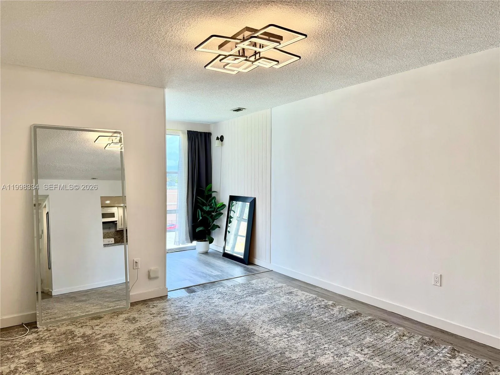 17560 Atlantic Blvd # 404, Sunny Isles Beach FL 33160