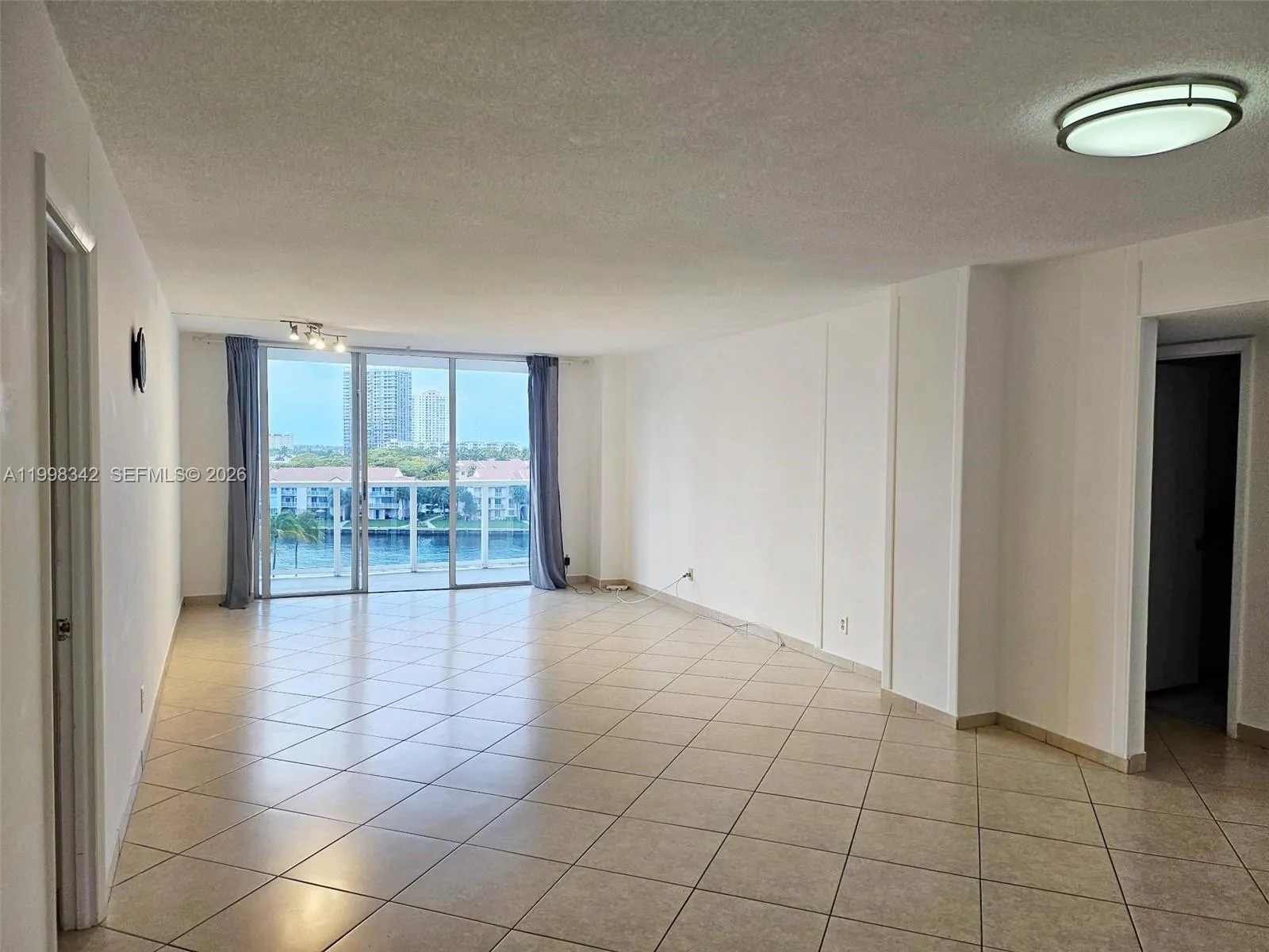 3800 S Ocean Dr # 611, Hollywood FL 33019