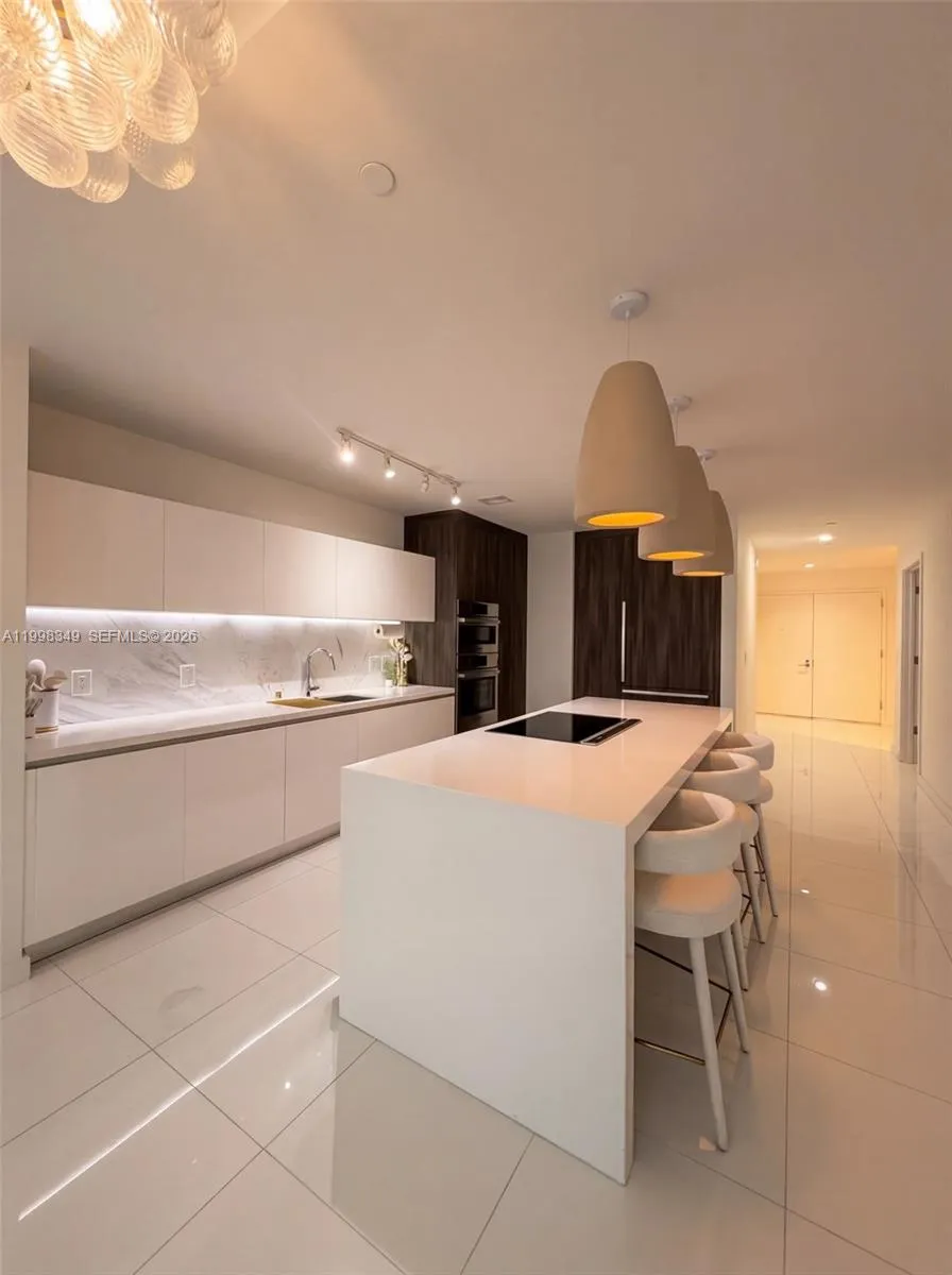 851 NE 1st Ave # 2301, Miami FL 33132