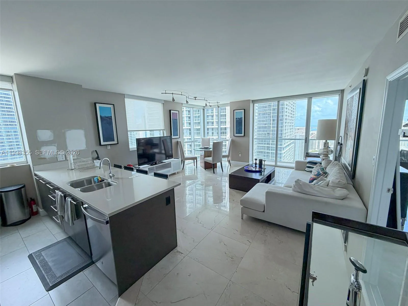 500 Brickell Ave # 3001, Miami FL 33131