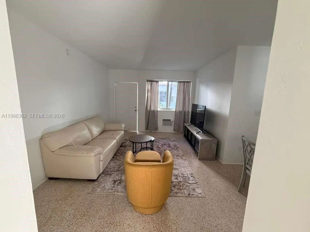 790 81st St # 3, Miami Beach FL 33141