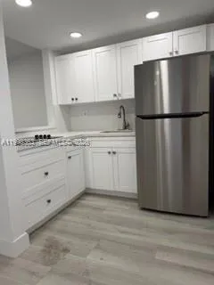 2980 Point East Dr # D311, Aventura FL 33160