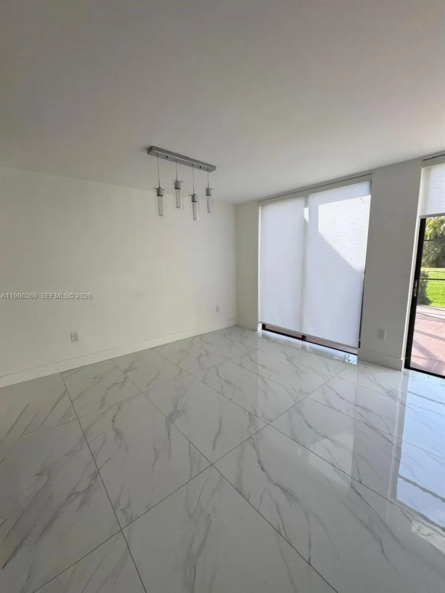 9729 Costa Del Sol Blvd # 101, Doral FL 33178