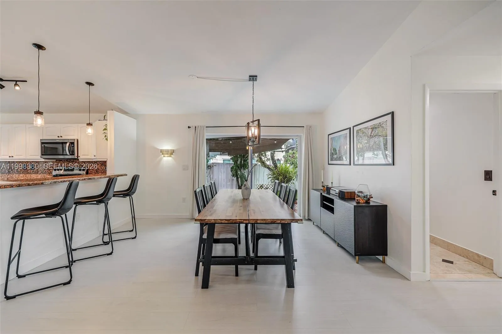 526 Danville Ter, Davie FL 33325