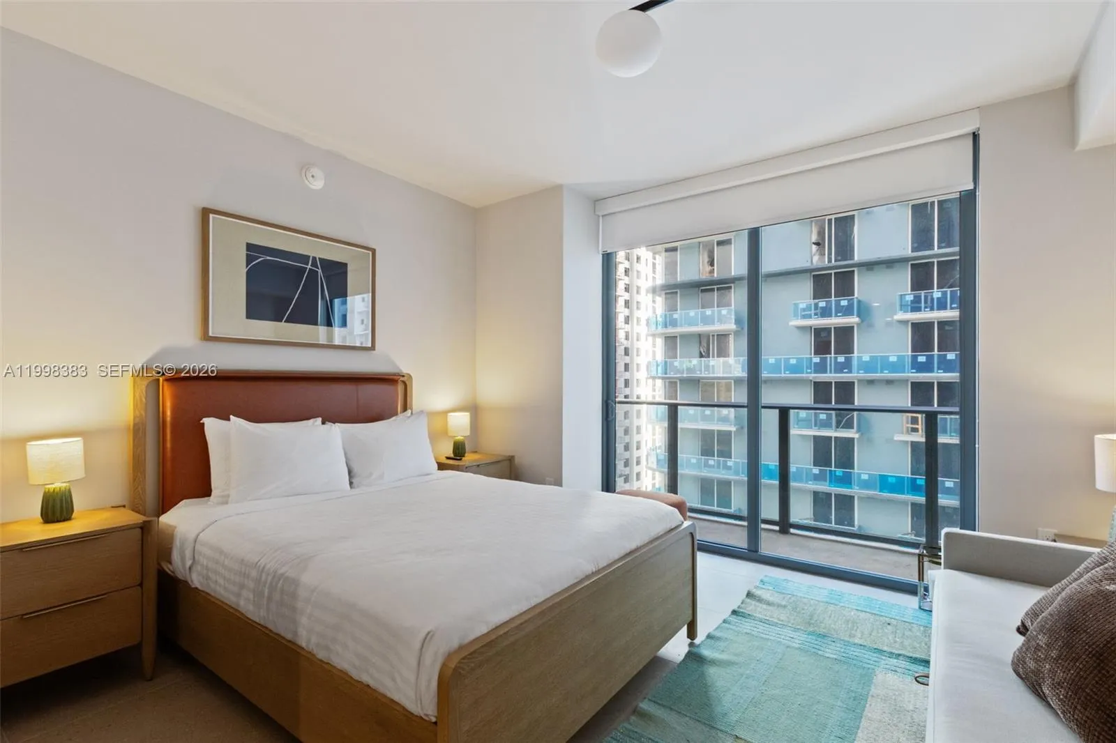 11 NE 6 # 2108, Miami FL 33132