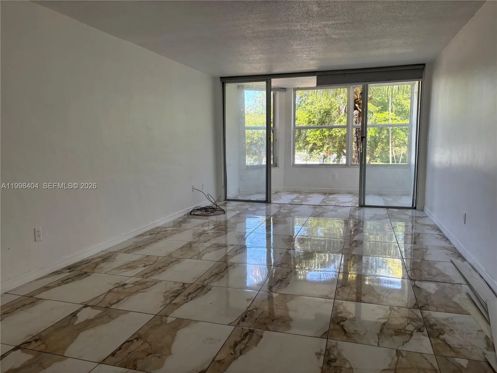 1501 NE 191st St # C211, Miami FL 33179