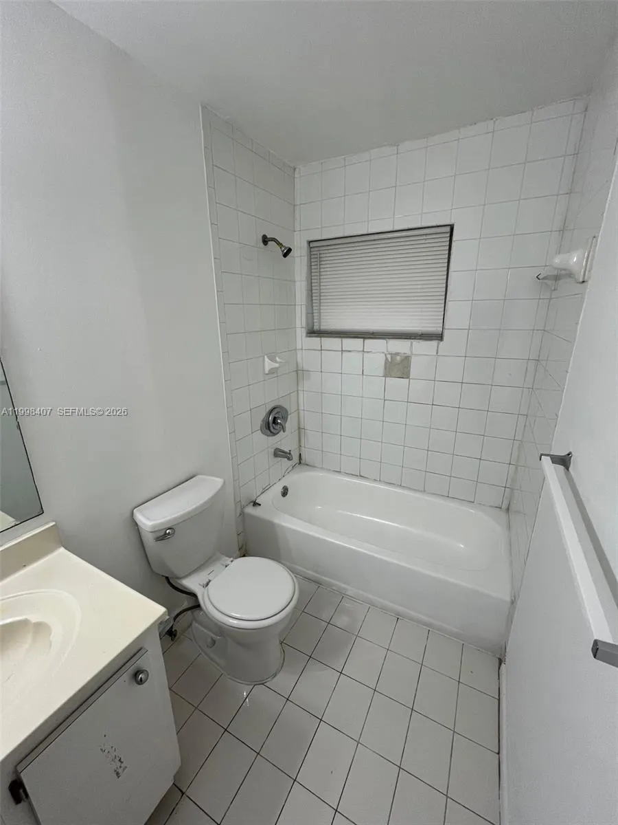 58 SW 14th Ter, Homestead FL 33030