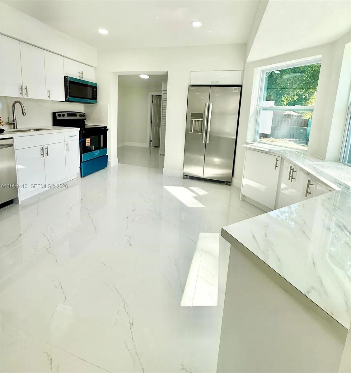 2516 Wiley Ct, Hollywood FL 33020