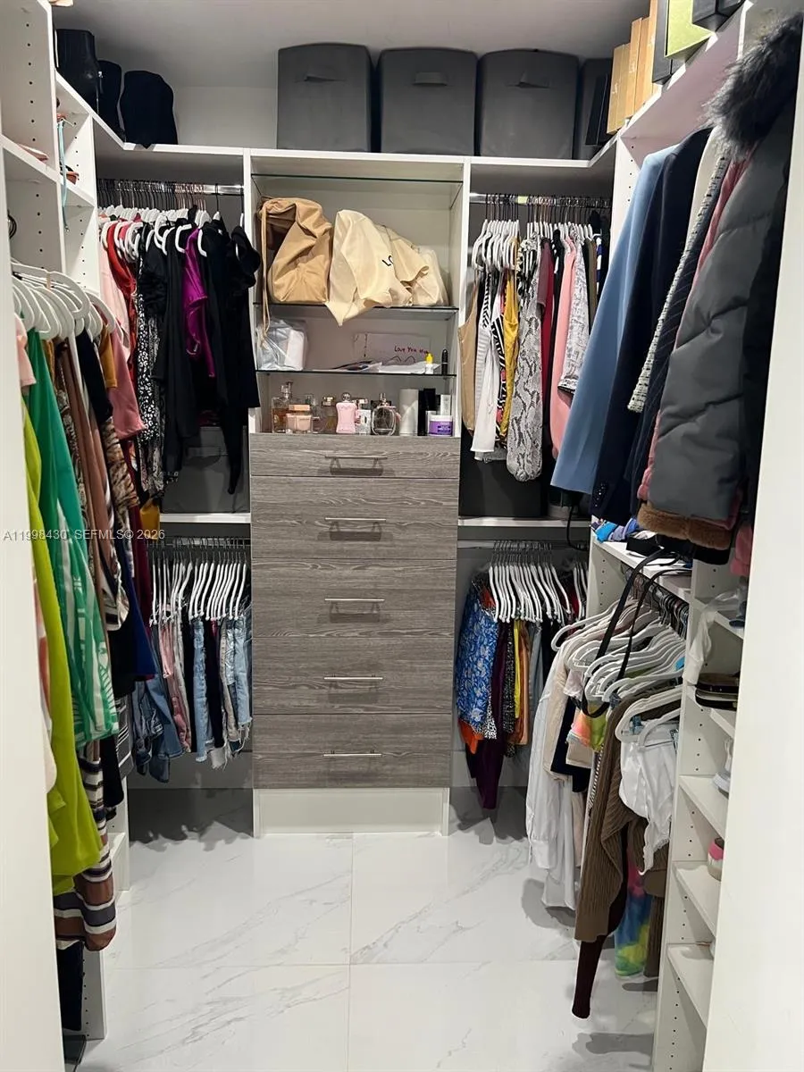 3765 NW 176th St, Miami Gardens FL 33055