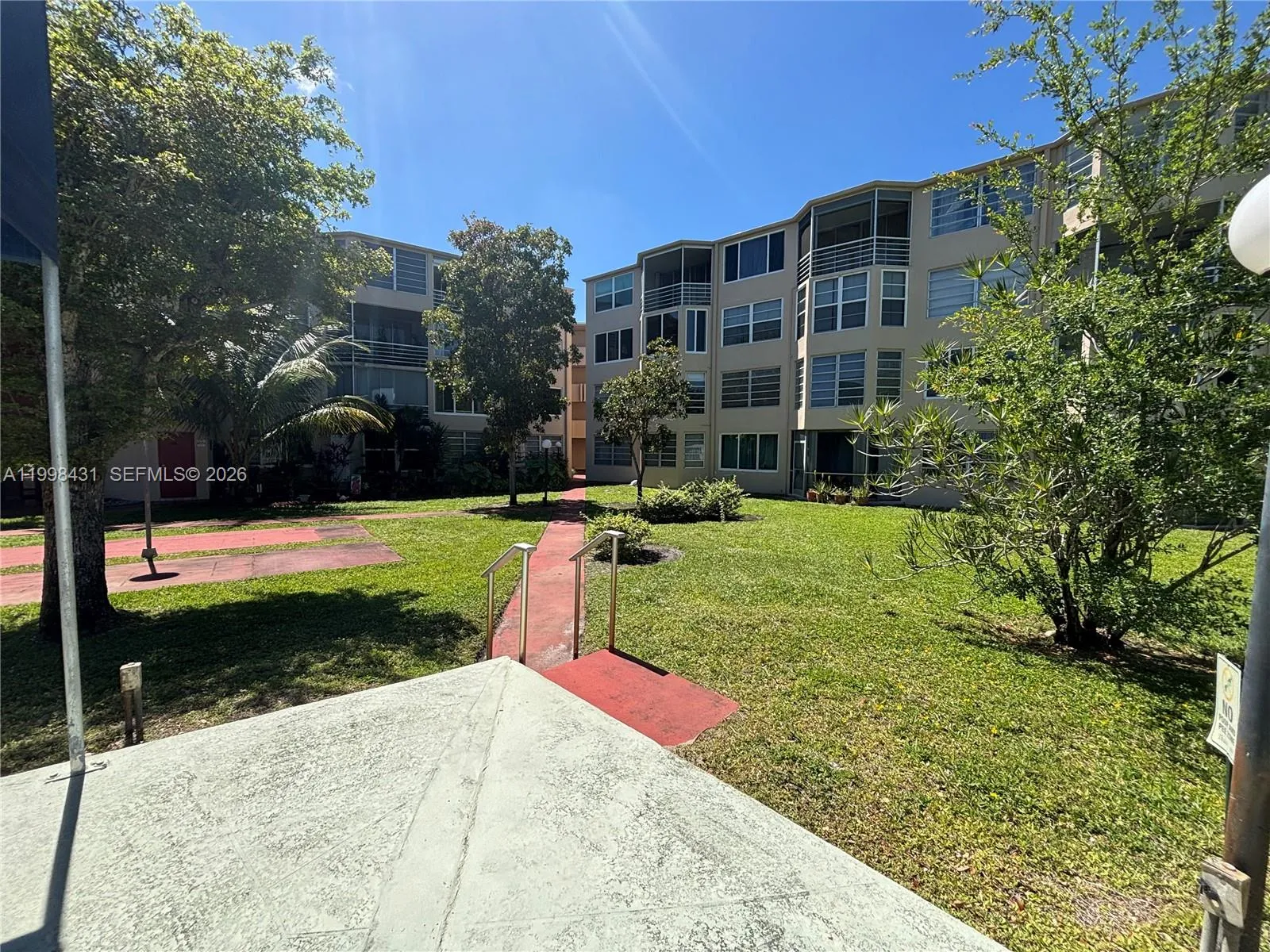 1501 NE 191st St # C211, Miami FL 33179