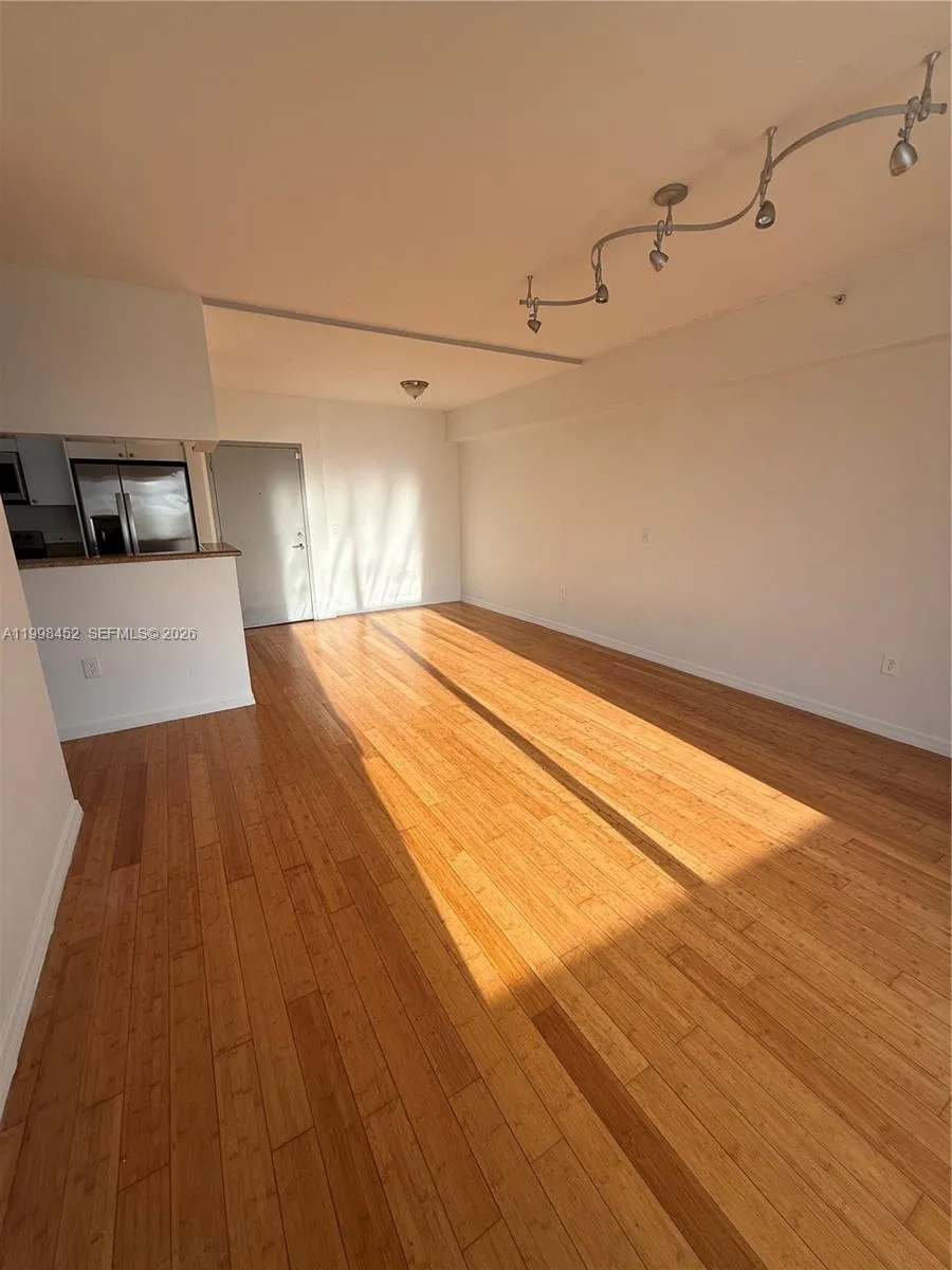 36 NW 6th Ave # 504, Miami FL 33128