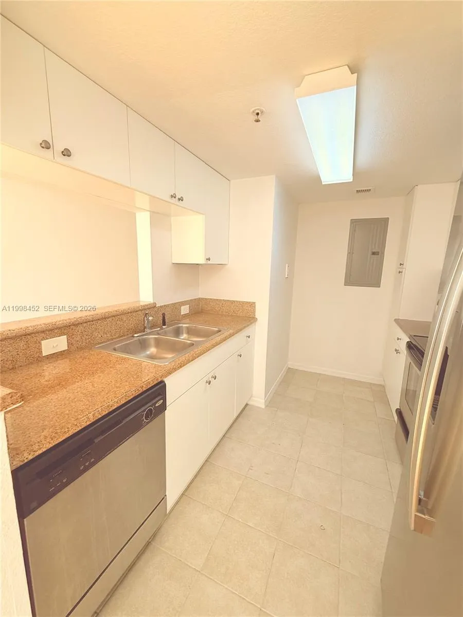 36 NW 6th Ave # 504, Miami FL 33128