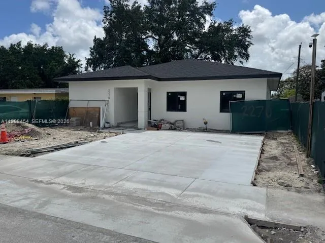 2270 Service Rd, Opa-Locka FL 33054