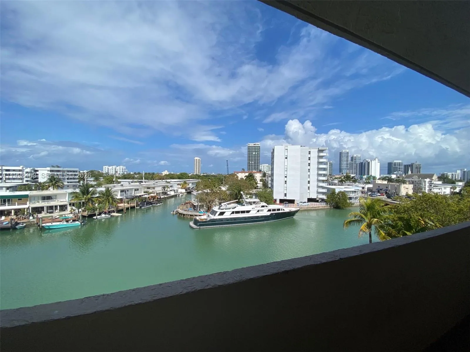 7125 Bay Dr # 506, Miami Beach FL 33141