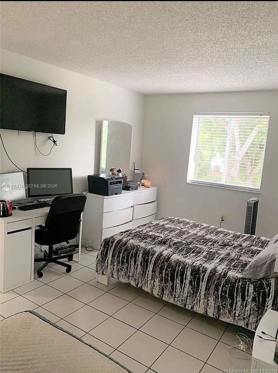 6205 SW 131st Ct # 203, Miami FL 33183